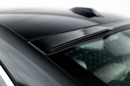 The extension of the rear window BMW 7 G70